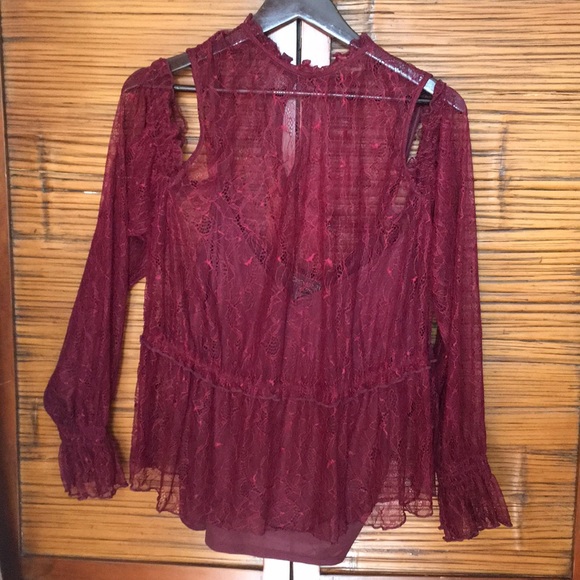 Forever 21+ Lace Maroon Off the Shoulder Top 3x - Picture 1 of 1